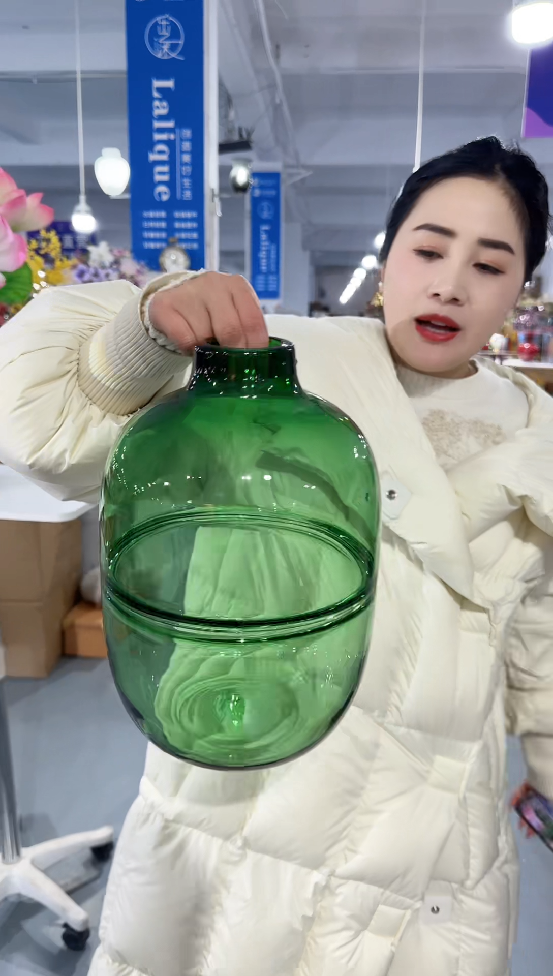 【闪购商品】玻璃安琪花瓶微瑕-BVNL