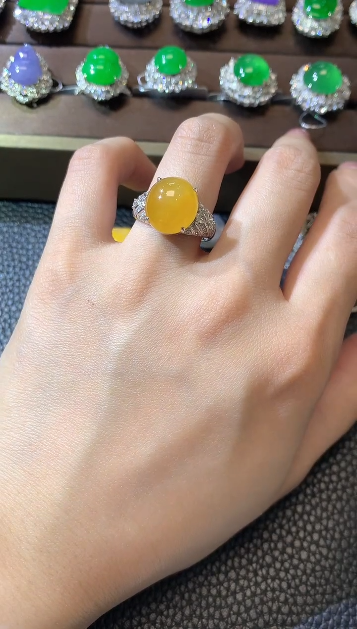 【闪购商品】翡翠戒指18K金镶嵌C68翡翠