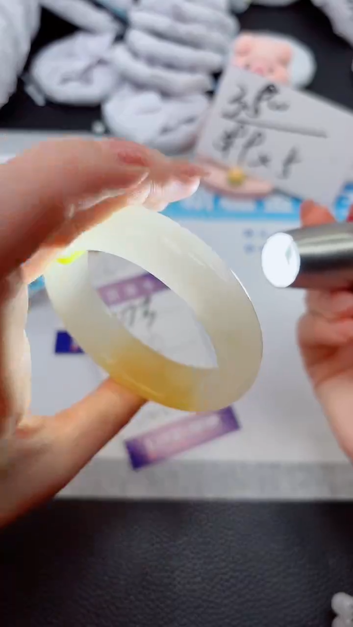 【闪购商品】石英质玉手镯未镶嵌473