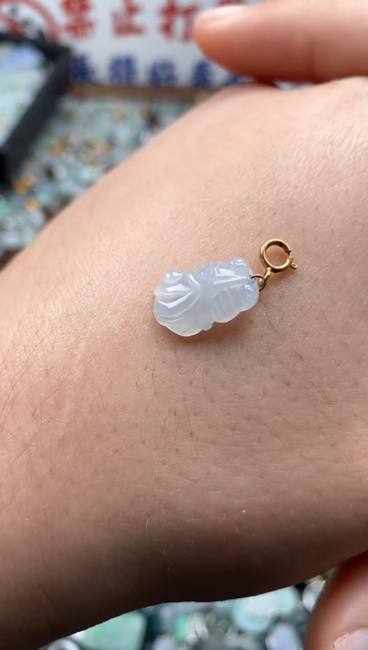 【闪购商品】翡翠颈饰未镶嵌哥哥