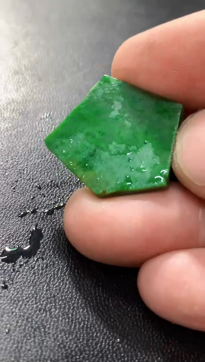 未镶嵌定制翡翠挂件