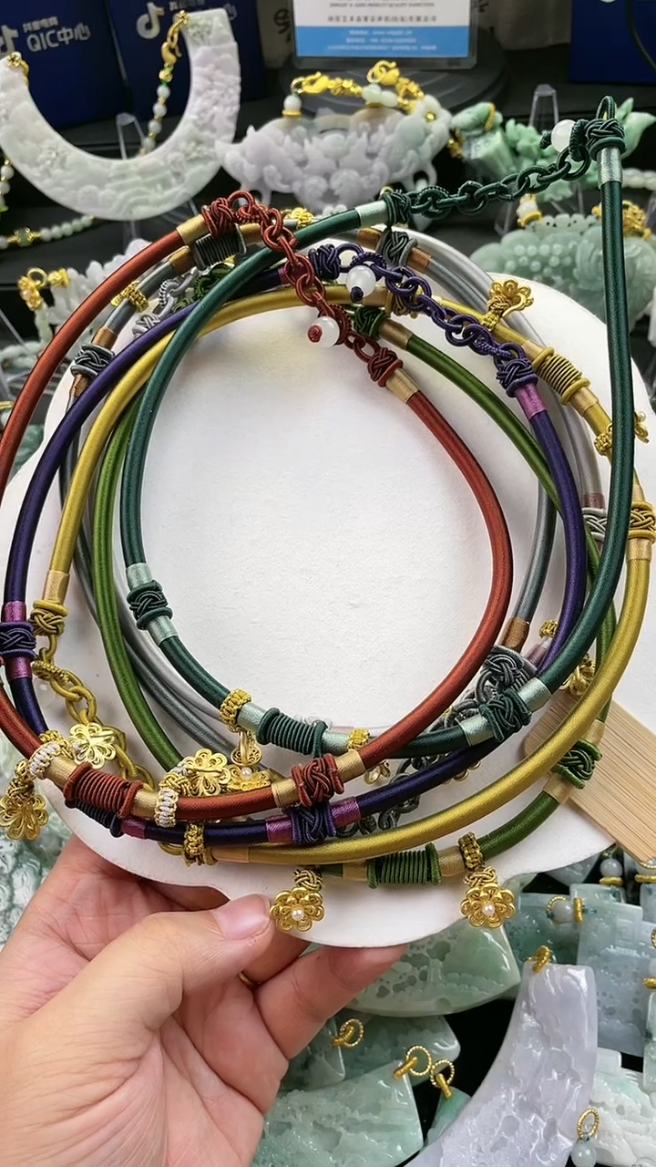 【闪购商品】翡翠颈饰未镶嵌项圈绳一条下单备注颜色