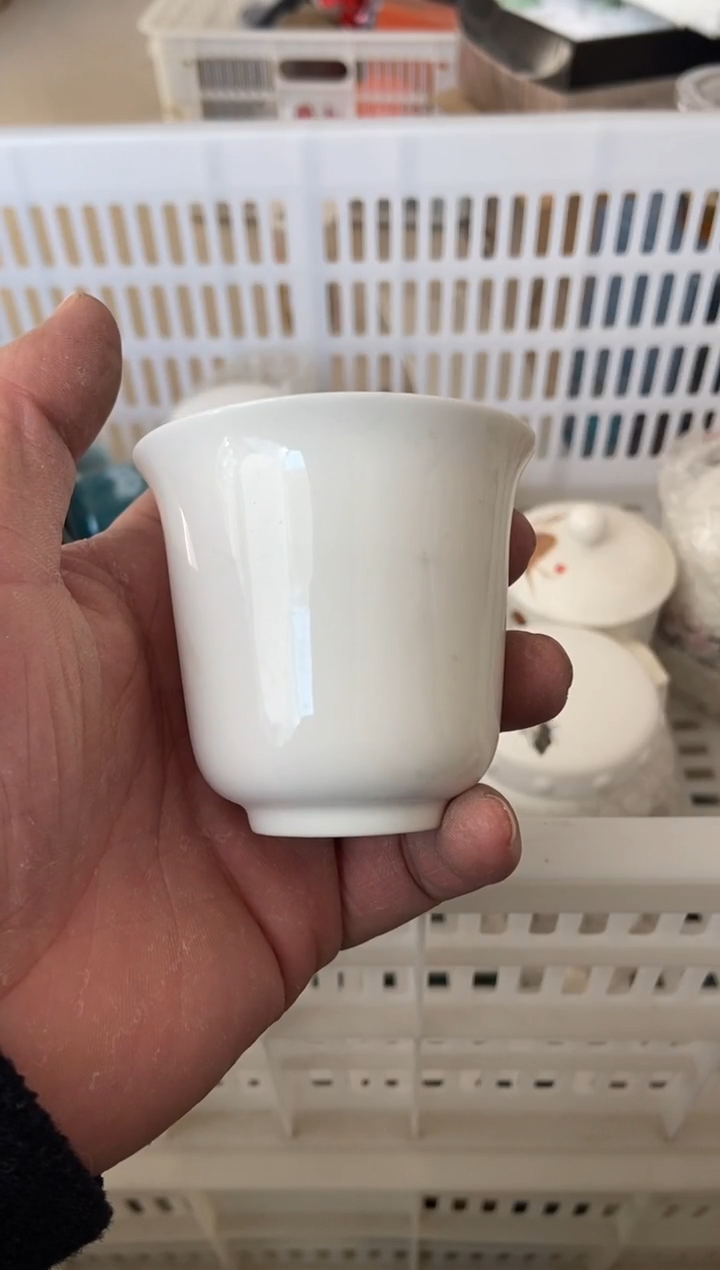 杯子瓷无运费险有瑕疵的摄影的产品有使用过的痕迹有点脏介意勿拍