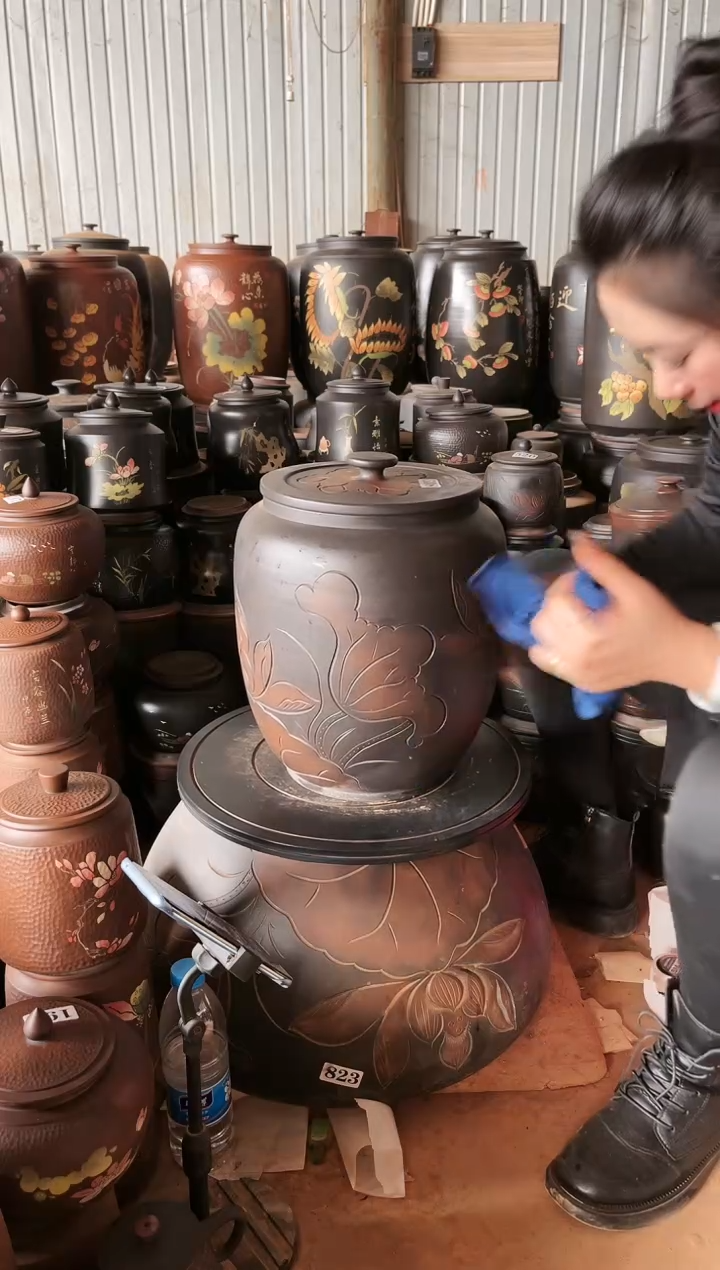 【闪购商品】壶瑕疵小茶缸高34cm 638