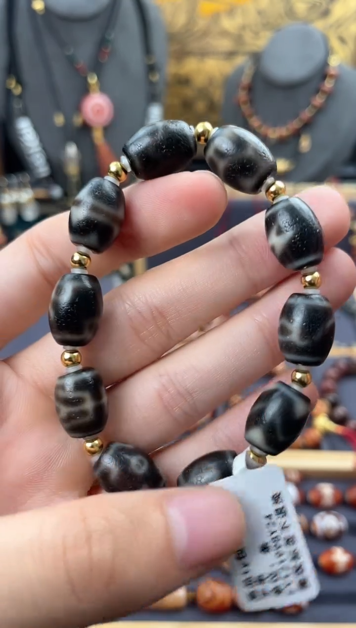 【闪购商品】玛瑙/玉髓颈饰未镶嵌天缘多宝手串