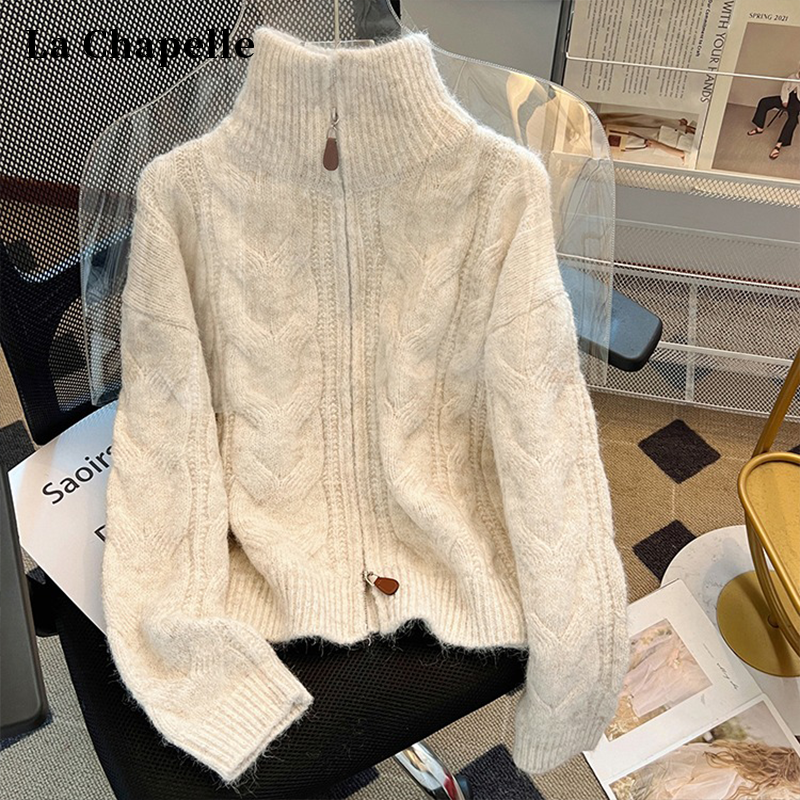 拉夏贝尔杏色慵懒高领麻花针织毛衣女秋冬宽松软糯双拉链外套上衣