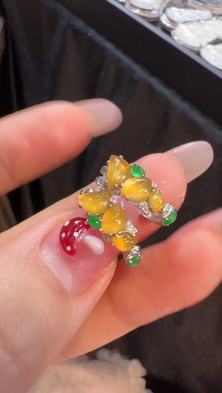 【闪购商品】翡翠耳饰18K金镶嵌耳饰