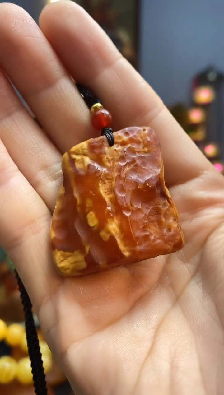 琥珀颈饰未镶嵌吊坠