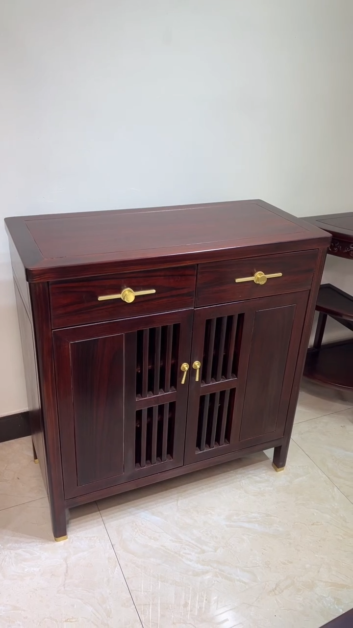 黑酸枝木类成套家具鞋柜