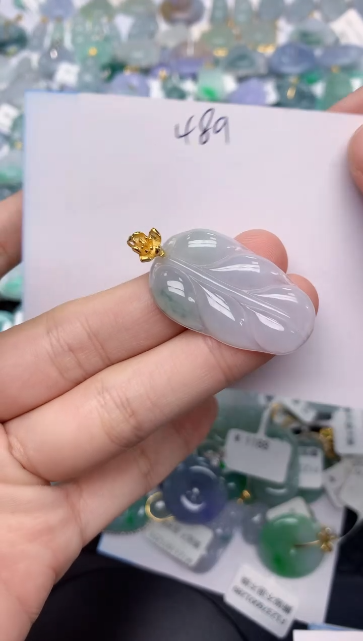 翡翠未镶嵌颈饰天然缅甸A货翡翠