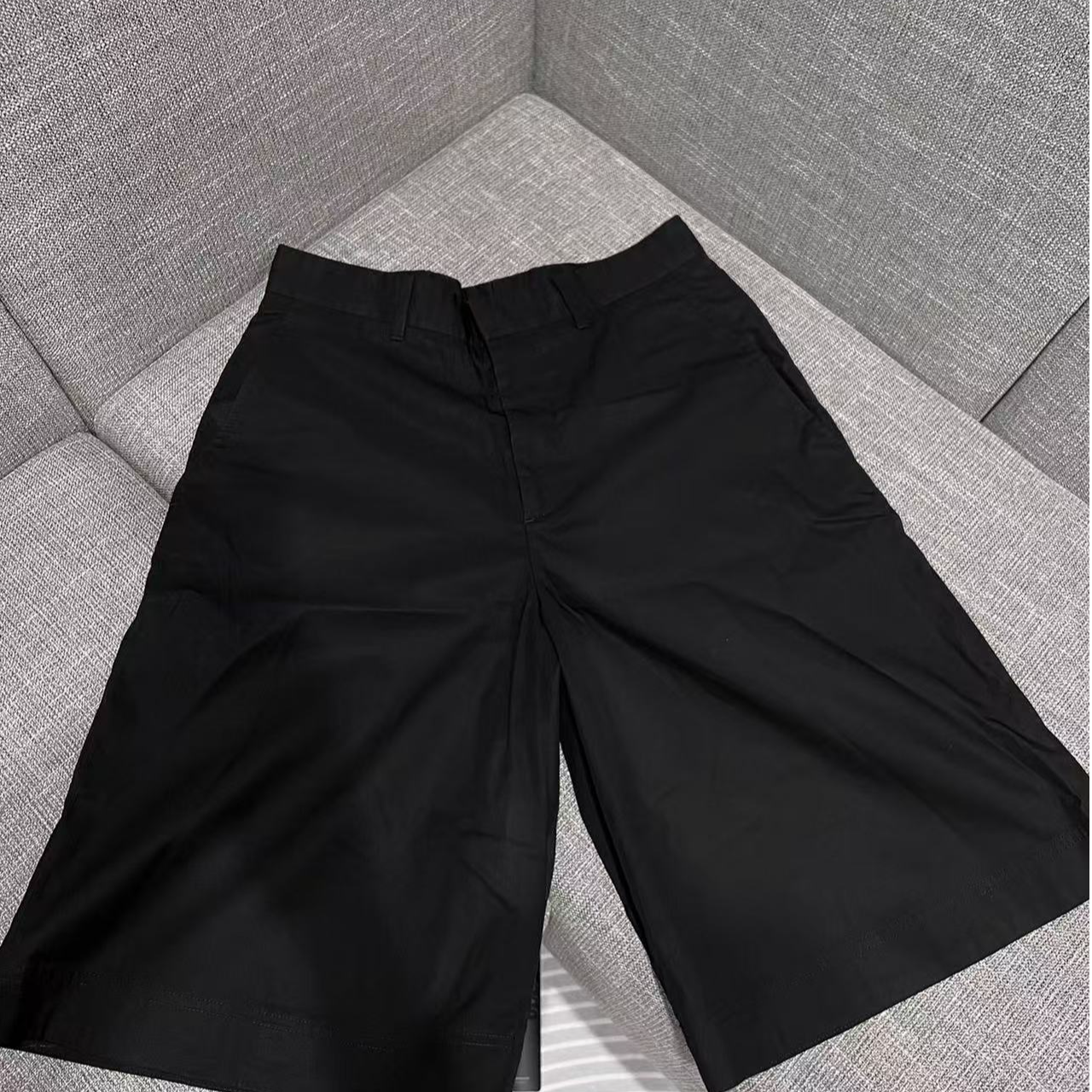 99新 Givenchy/纪梵希 HZ二手奢侈品纪梵希黑色短裤 46码 h161