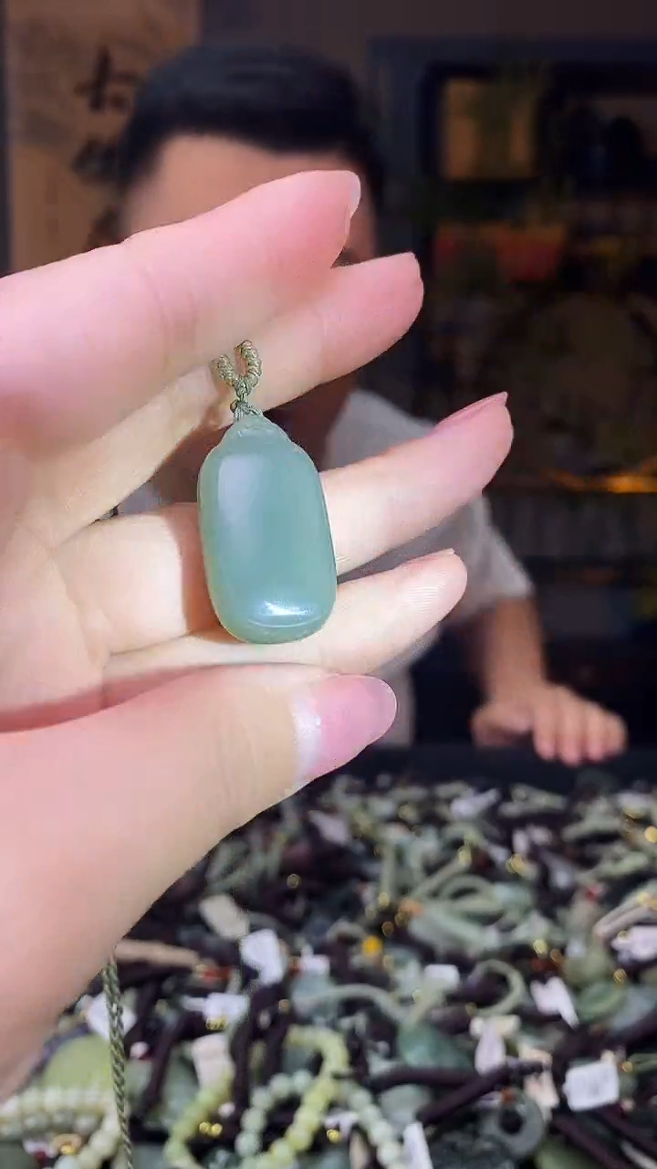 颈饰未镶嵌和田玉多样性发货，拍一发一