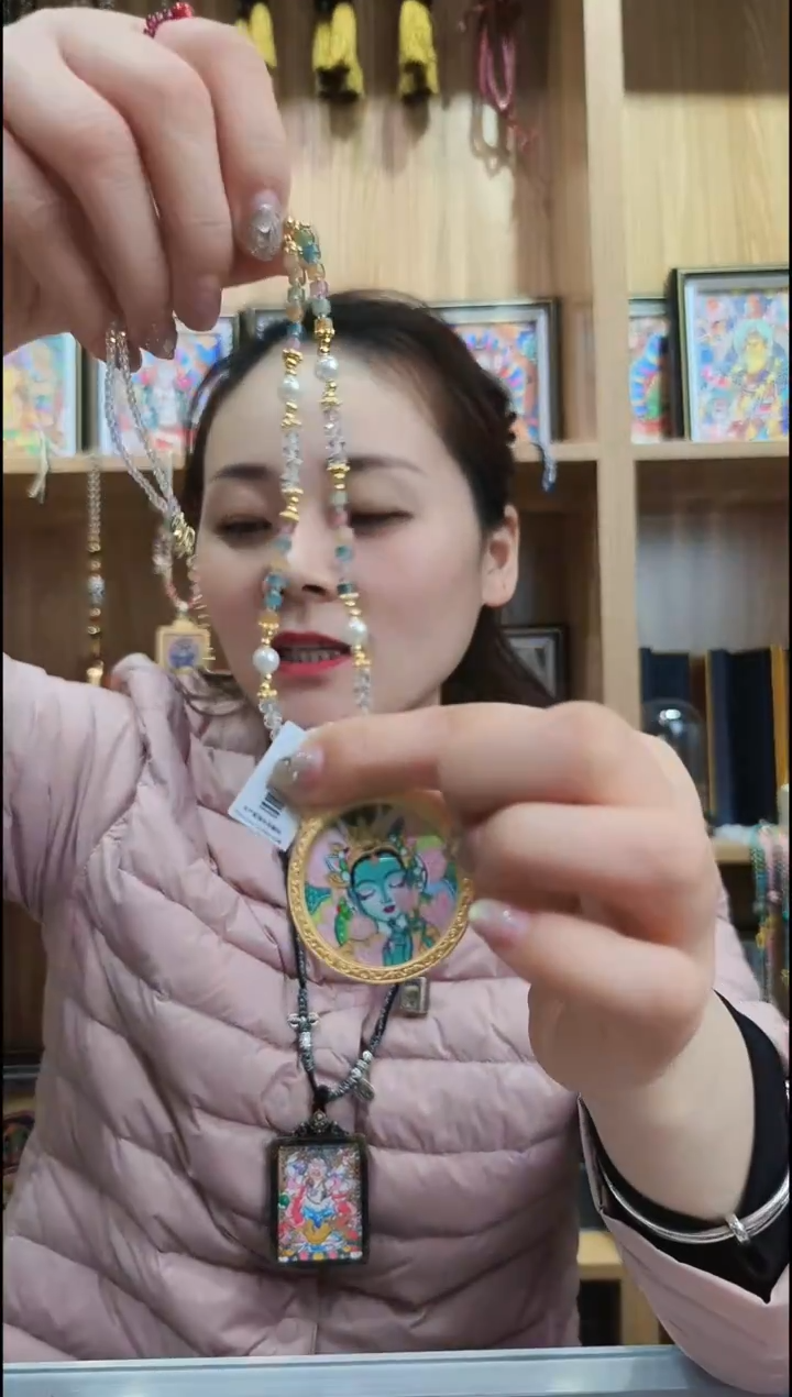 吊坠绿度母 纯手绘唐卡（非质量问题 不退不换）