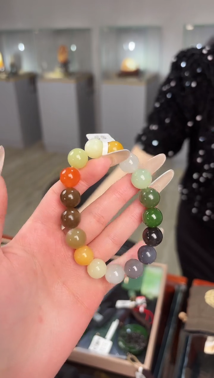 手串未镶嵌和田玉董小姐推荐 多样性发货 拍一发一db