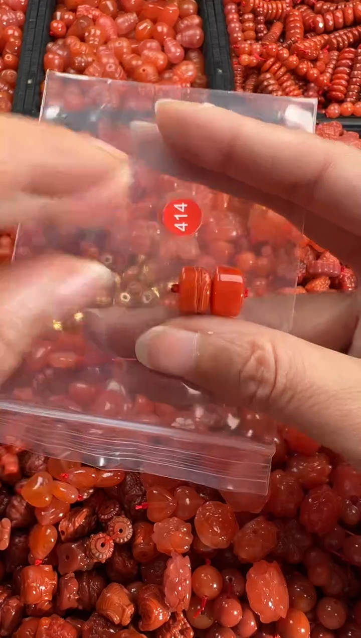 【闪购商品】南红玛瑙颈饰未镶嵌1