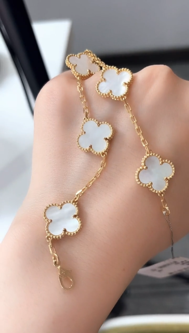 【闪购商品】钻石手链18K金镶嵌（KK珠宝）白贝五花手链