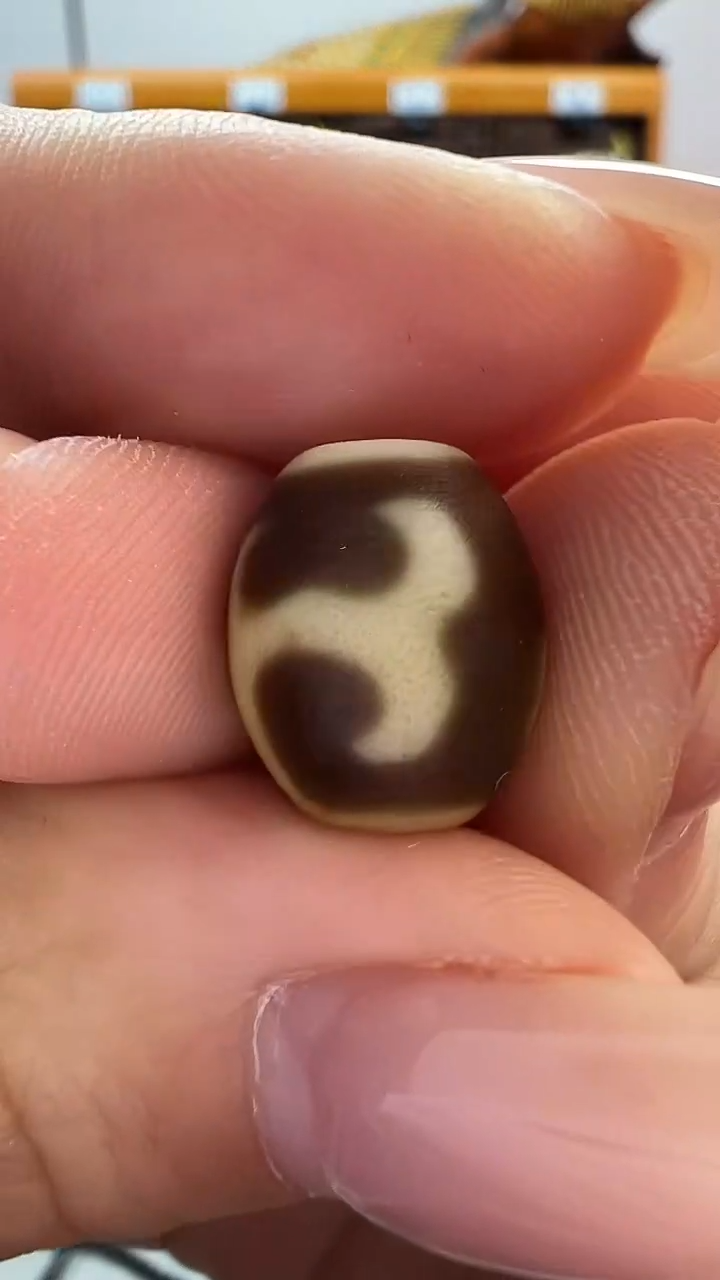 玛瑙/玉髓（覆膜）颈饰未镶嵌199.（微瑕）