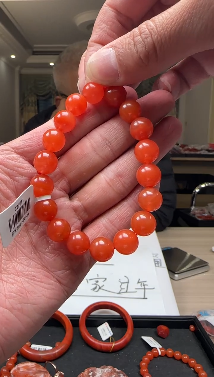 【闪购商品】南红玛瑙11mm保山手串圆珠未镶嵌多样性发一件