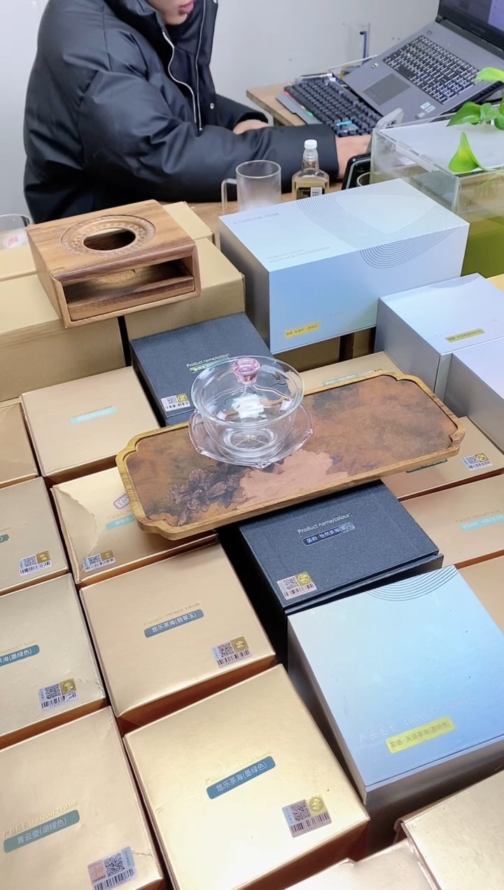 【闪购商品】孤品禾器沁莲盖碗浅粉色（无包装）