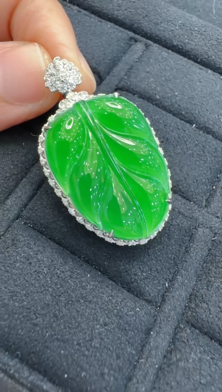 【闪购商品】翡翠吊坠(不含链)18K金镶嵌多样性团购发一件