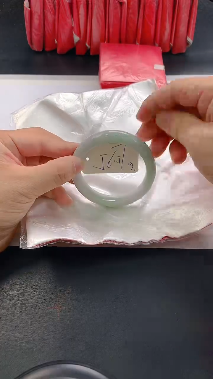 未镶嵌手镯翡翠9