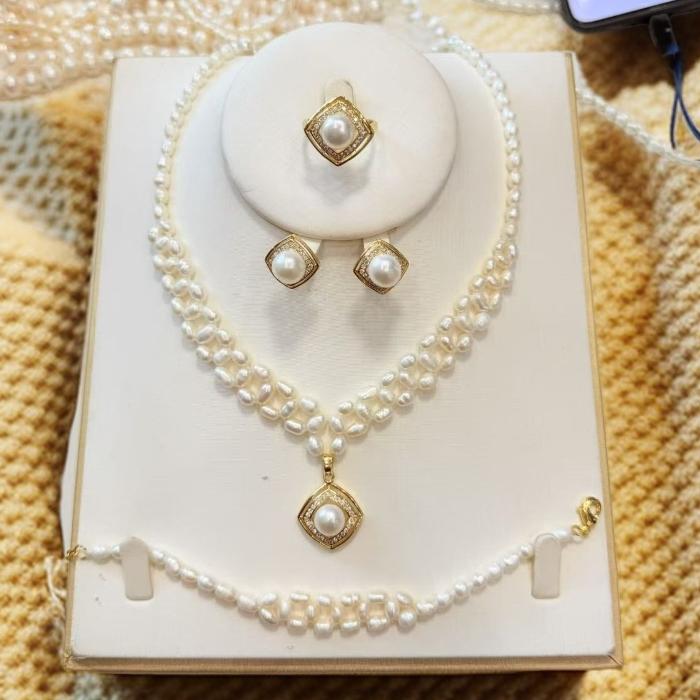 铜合金项链 诗美恋مەرۋايىت يۇرۇشلۇك