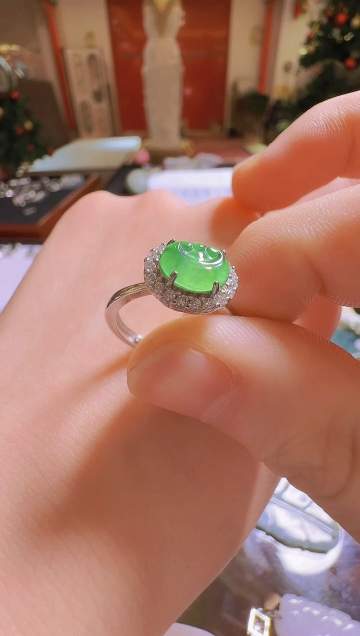 【闪购商品】翡翠吊坠(不含链)未镶嵌翡翠