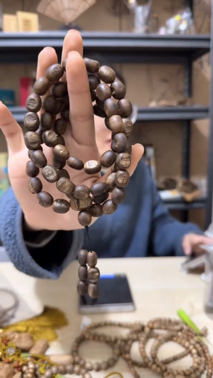 【闪购商品】沉香手串33号留疤随型多圈31克+