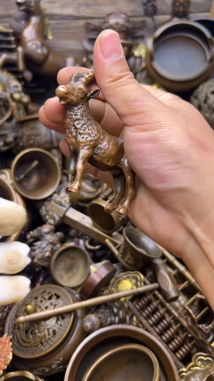 精美铜器，点击下单