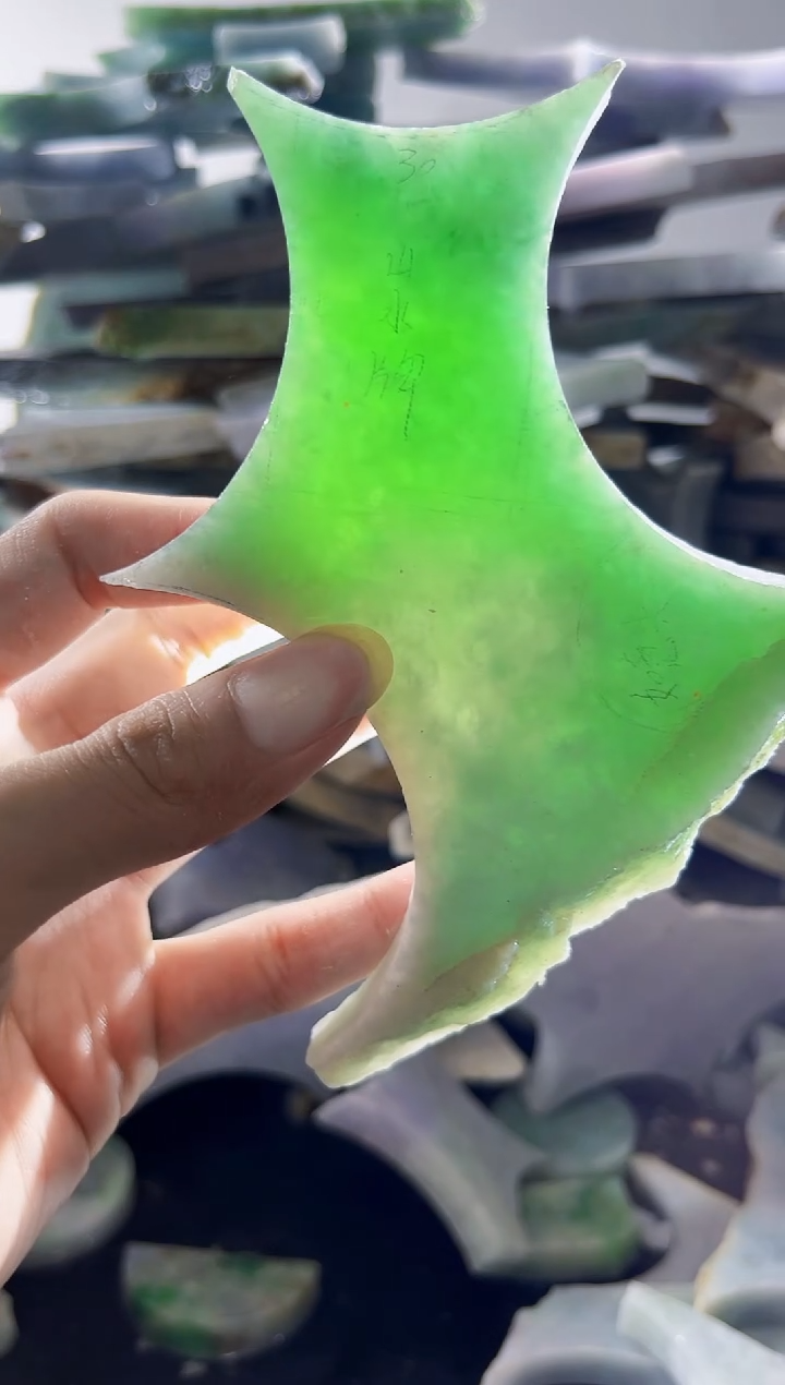 裸石翡翠缅甸翡翠A货陈8004