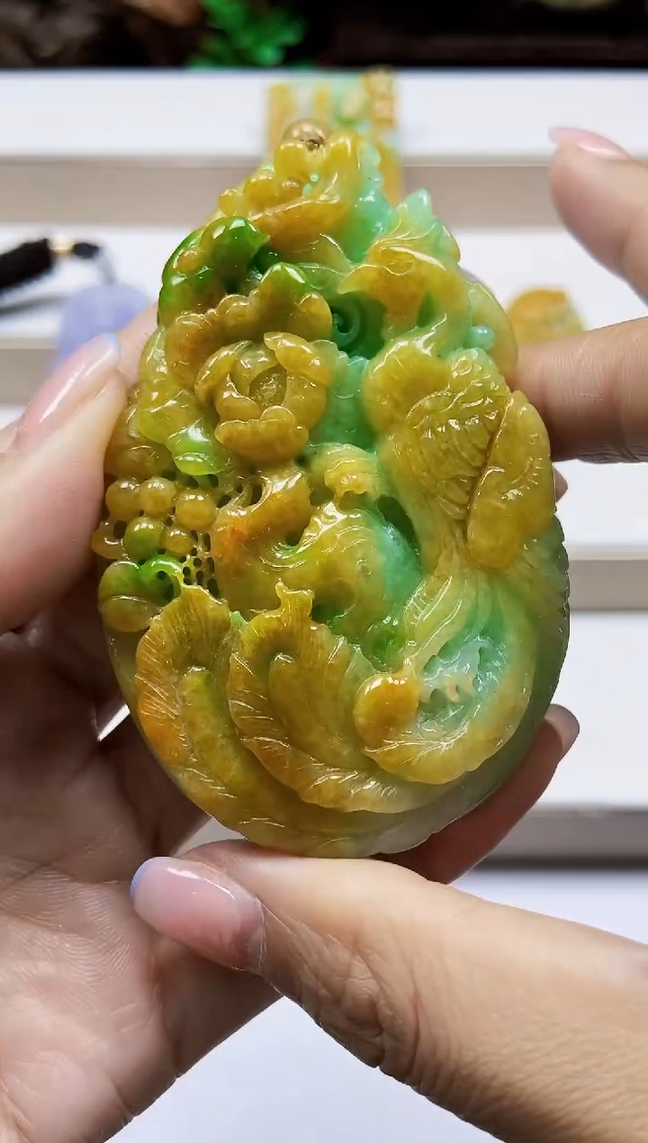 颈饰未镶嵌翡翠翡翠A货