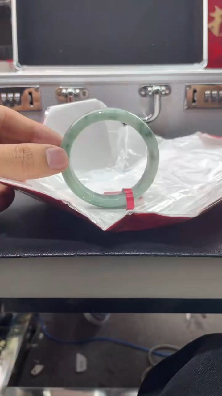 【闪购商品】翡翠手镯未镶嵌40翡翠手镯