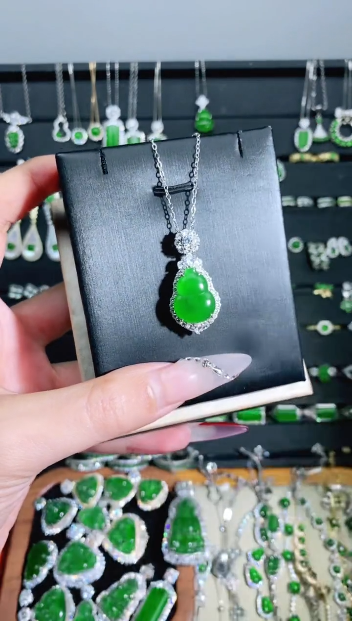 【闪购商品】翡翠颈饰银S925镶嵌多样性