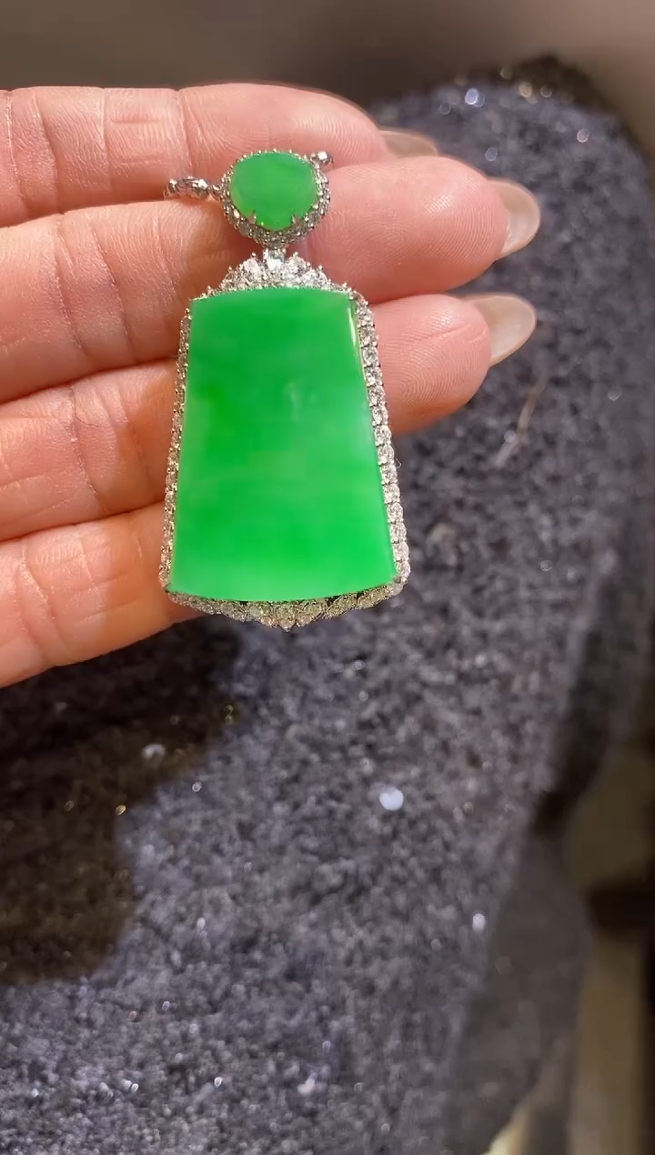 吊坠(不含链)18K金镶嵌翡翠↬*兮无事牌