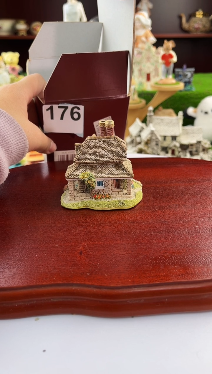 【闪购商品】紫砂茶宠中古小房子