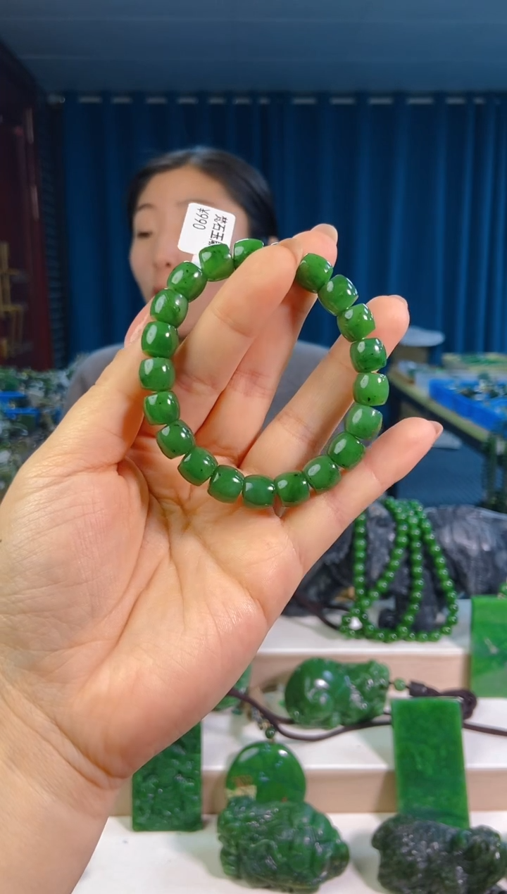 和田玉未镶嵌把件1