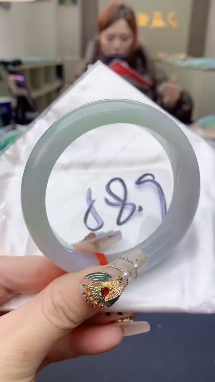 【闪购商品】翡翠手镯未镶嵌0649268899