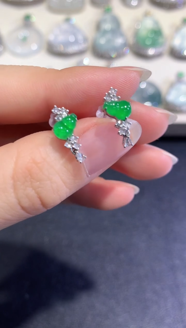 【闪购商品】翡翠耳饰18K金镶嵌B66