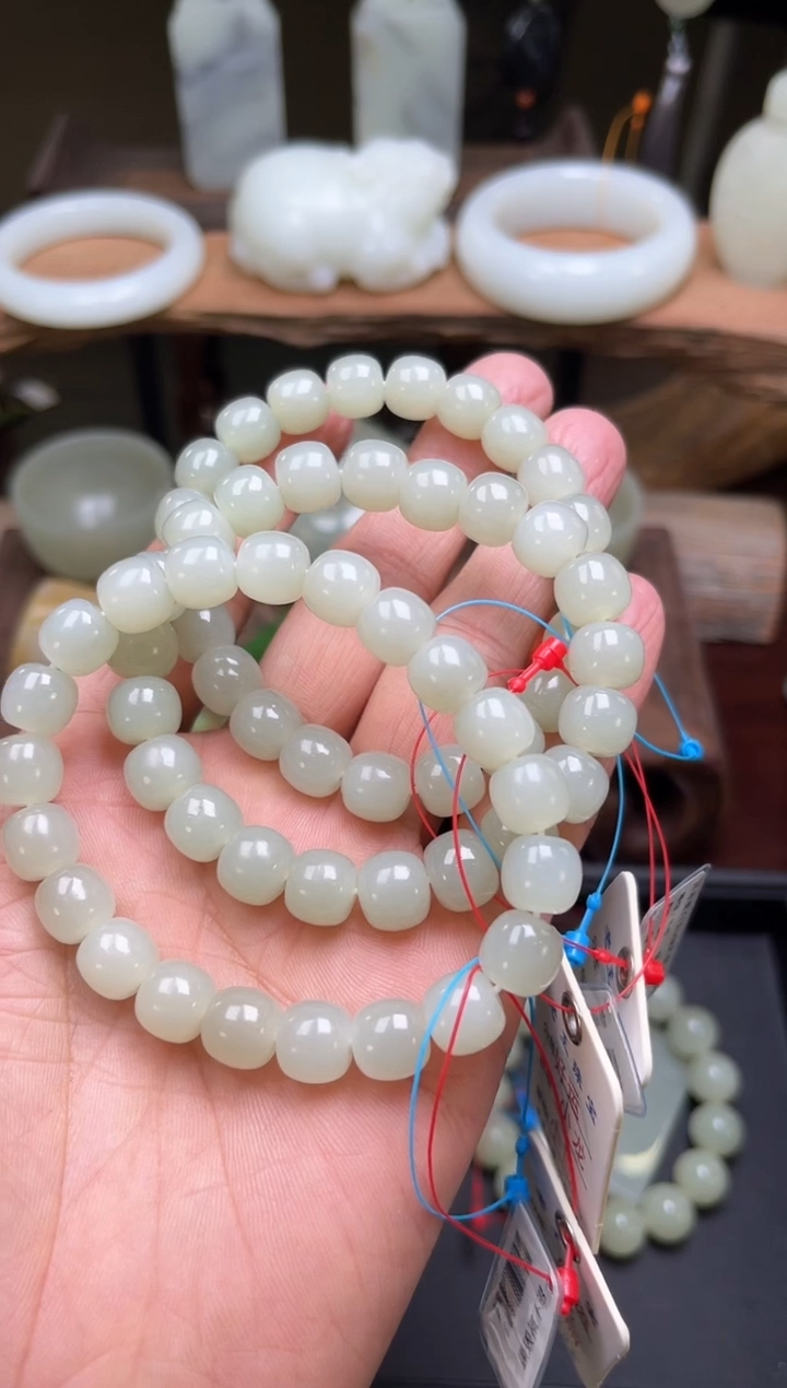 【闪购商品】和田玉手串未镶嵌且末青白卡10老型 多样性发一