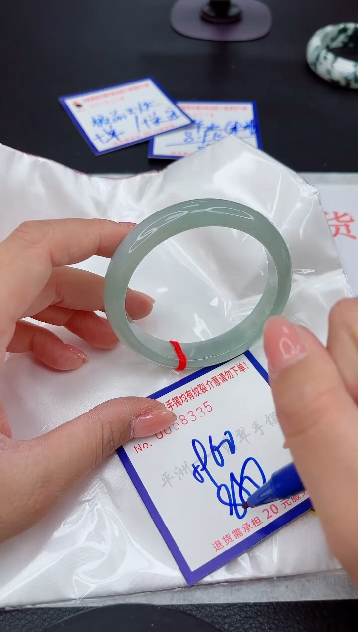 翡翠手镯未镶嵌1111111111