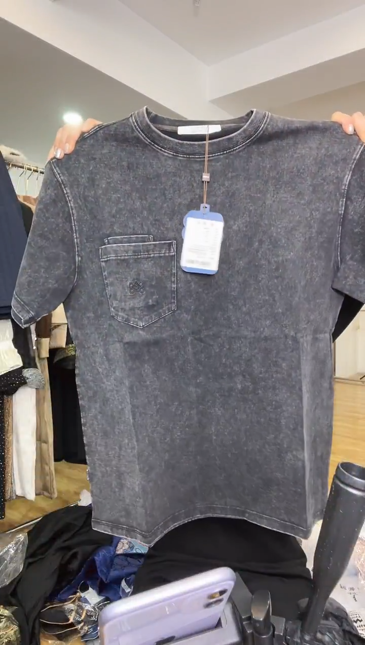 M码      130斤   半袖