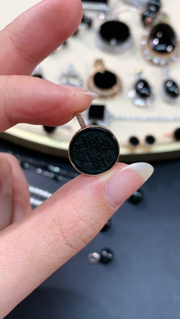 【闪购商品】翡翠吊坠(不含链)18K金镶嵌A185|980