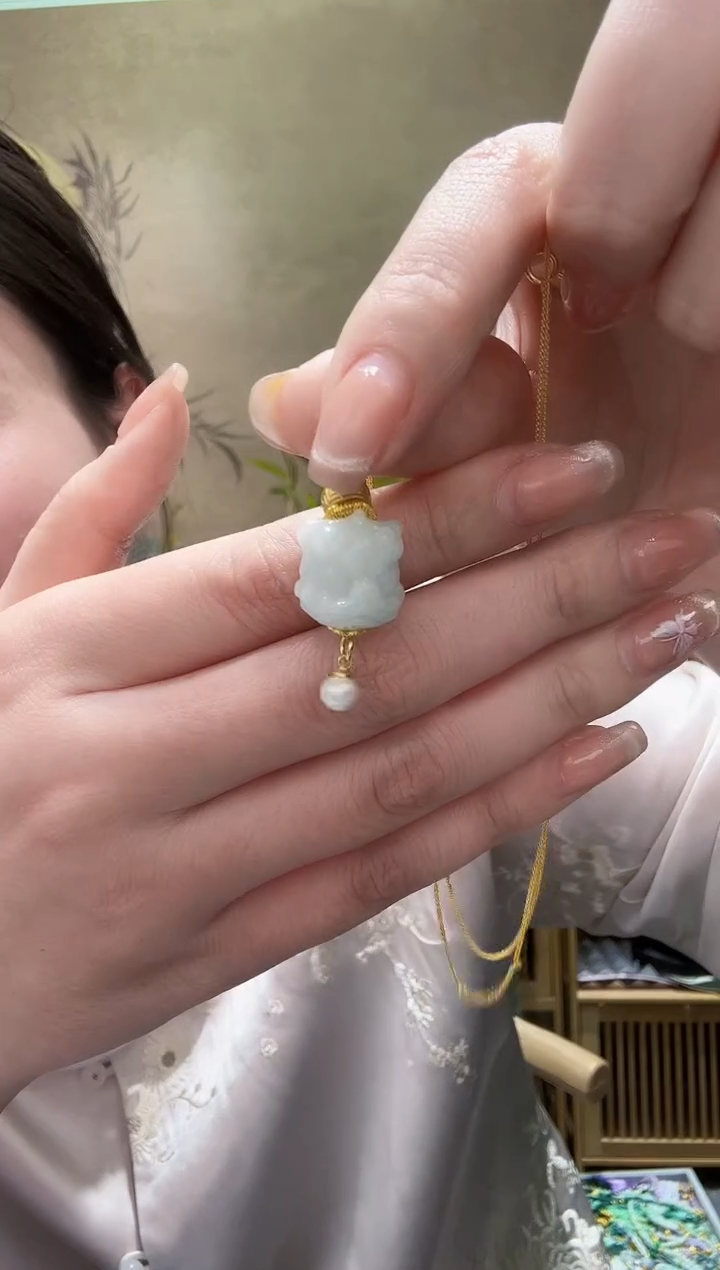 【闪购商品】翡翠颈饰未镶嵌吊坠