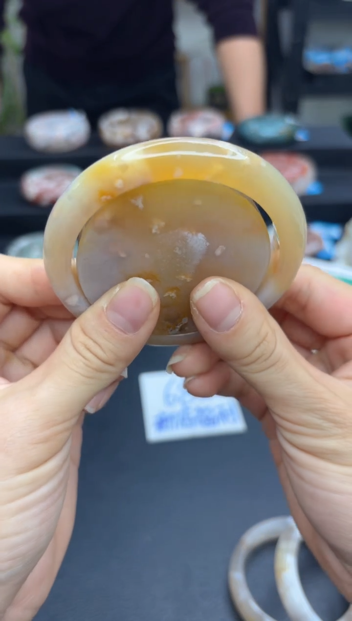 【闪购商品】石英质玉手镯未镶嵌A33(59圈赠送镯心)