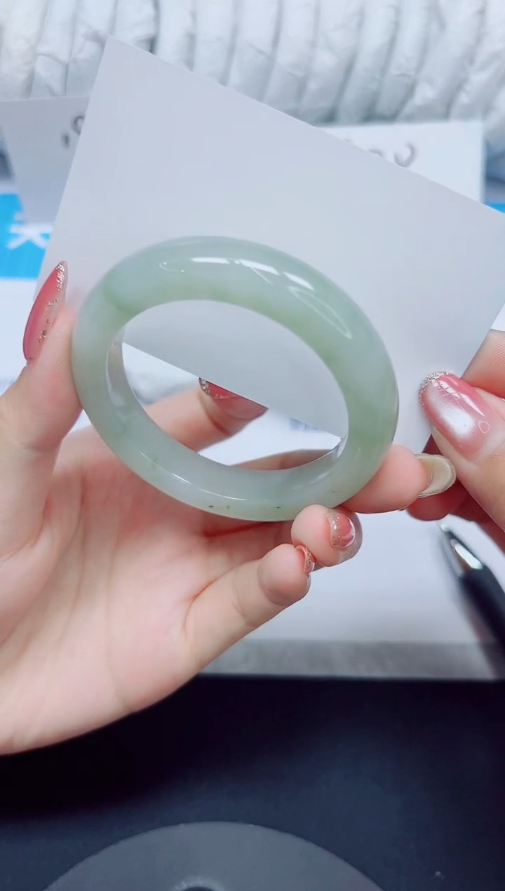 石英质玉手镯未镶嵌37/50