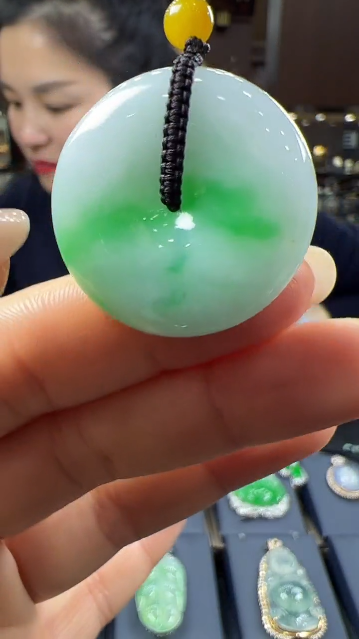 【闪购商品】翡翠未镶嵌挂件平安扣