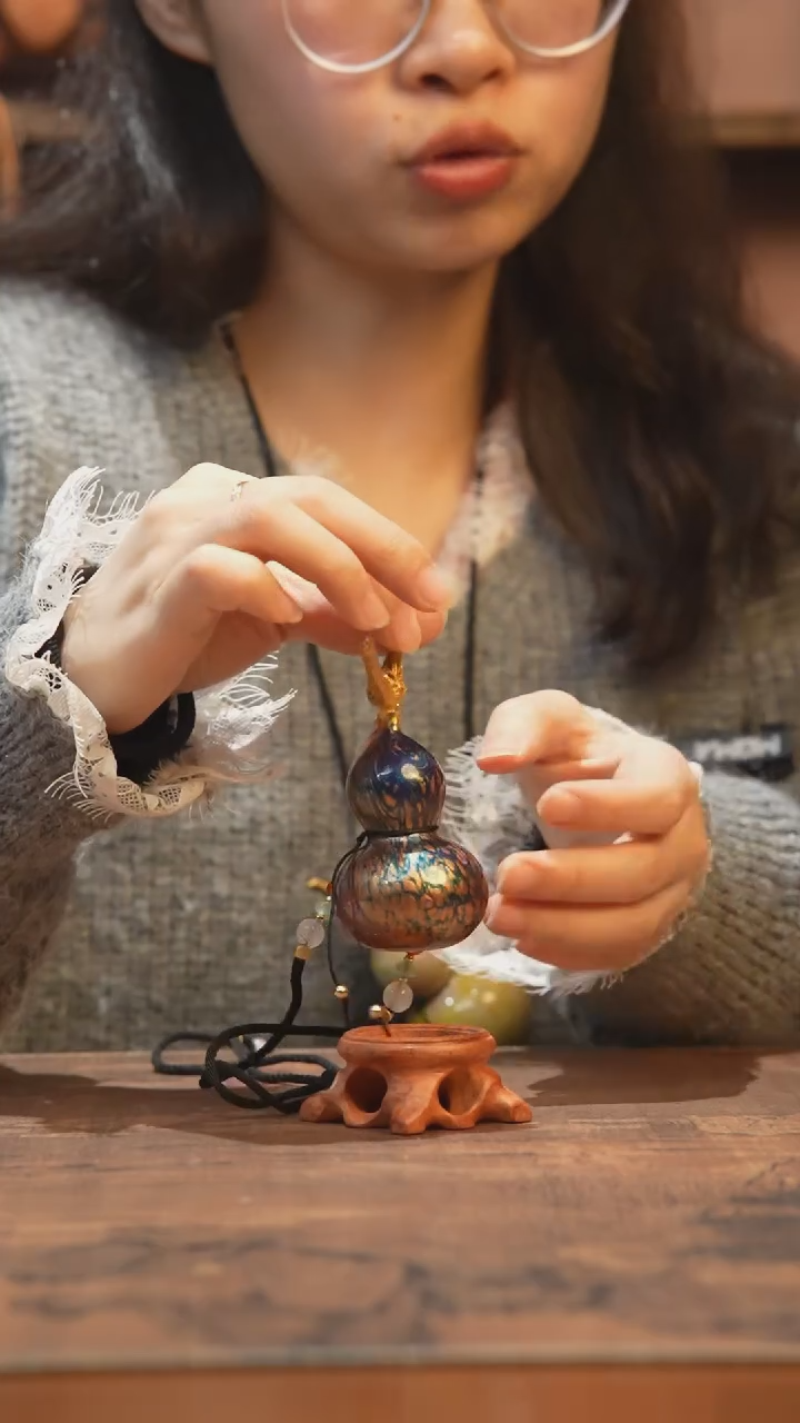 【闪购商品】571号-大漆飘漆小葫芦脖挂