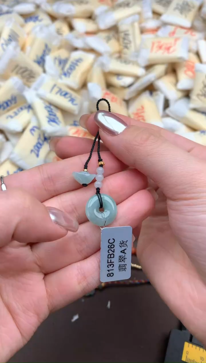 【闪购商品】翡翠挂件未镶嵌一