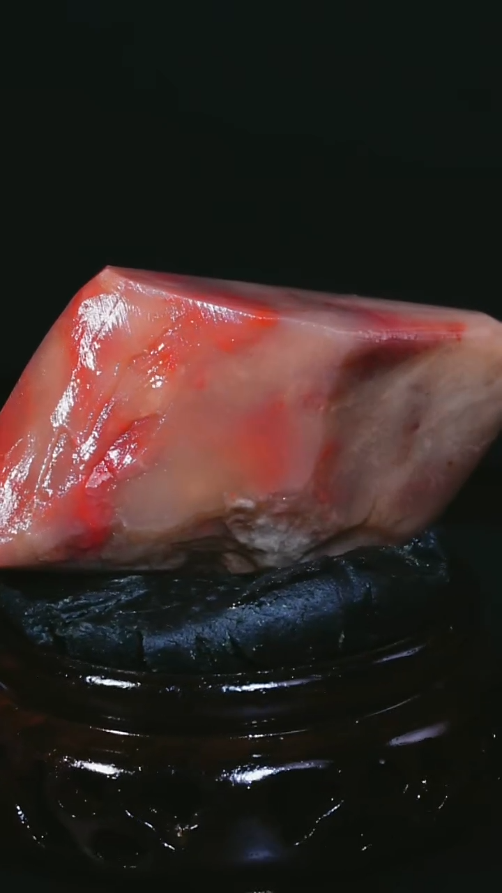 昌化石昌化鸡血石