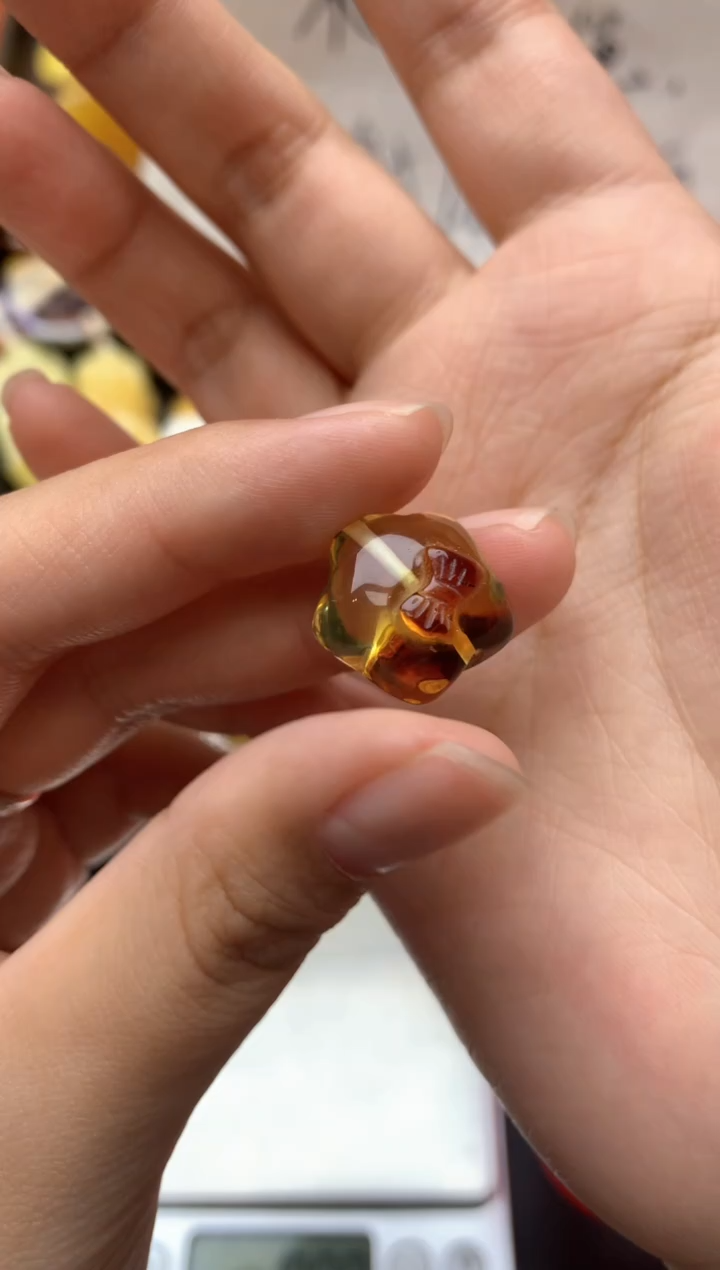 【闪购商品】未镶嵌琥珀珠宝奇石009琥珀蜜蜡花粉有纹小坑介意勿拍